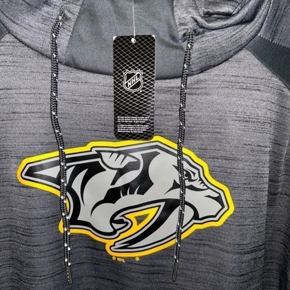 NWT Nashville Predators‎ NHL licensed hoodie - sz Small - Picture 3 of 6